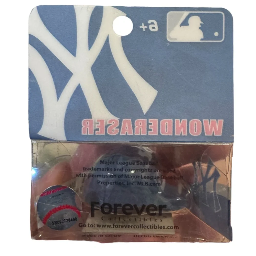 New York Yankees Wonderaser Blue Cap Eraser